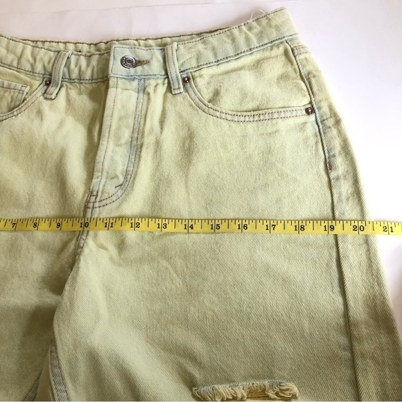 WILD FABLE High Rise Bermuda Raw Hem Distressed Button Fly Jean Shorts Size 6 - Picture 9 of 12